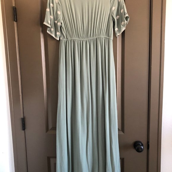 Wren and Ivory Tempest Dress in Sage - Picture 3 of 4